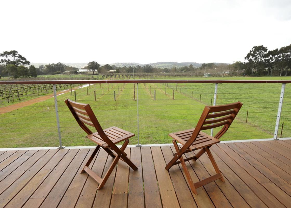 Lot113 Vineyard Accommodation Upper Swan Esterno foto