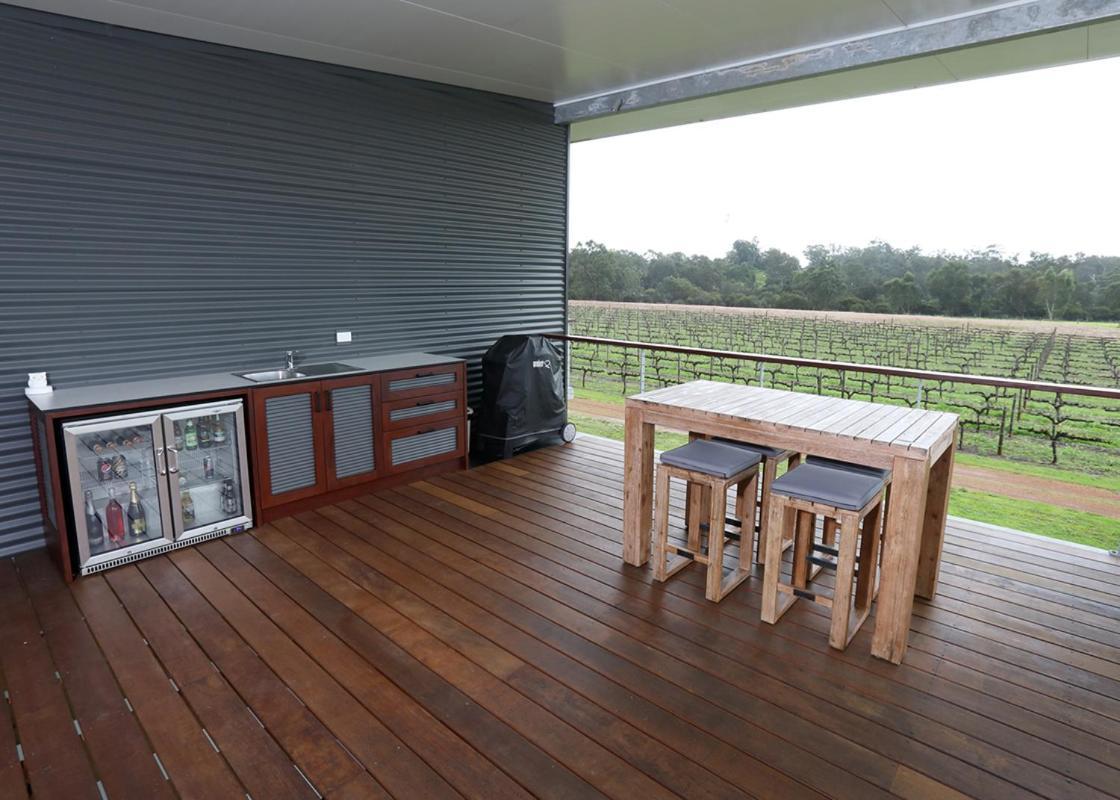 Lot113 Vineyard Accommodation Upper Swan Esterno foto